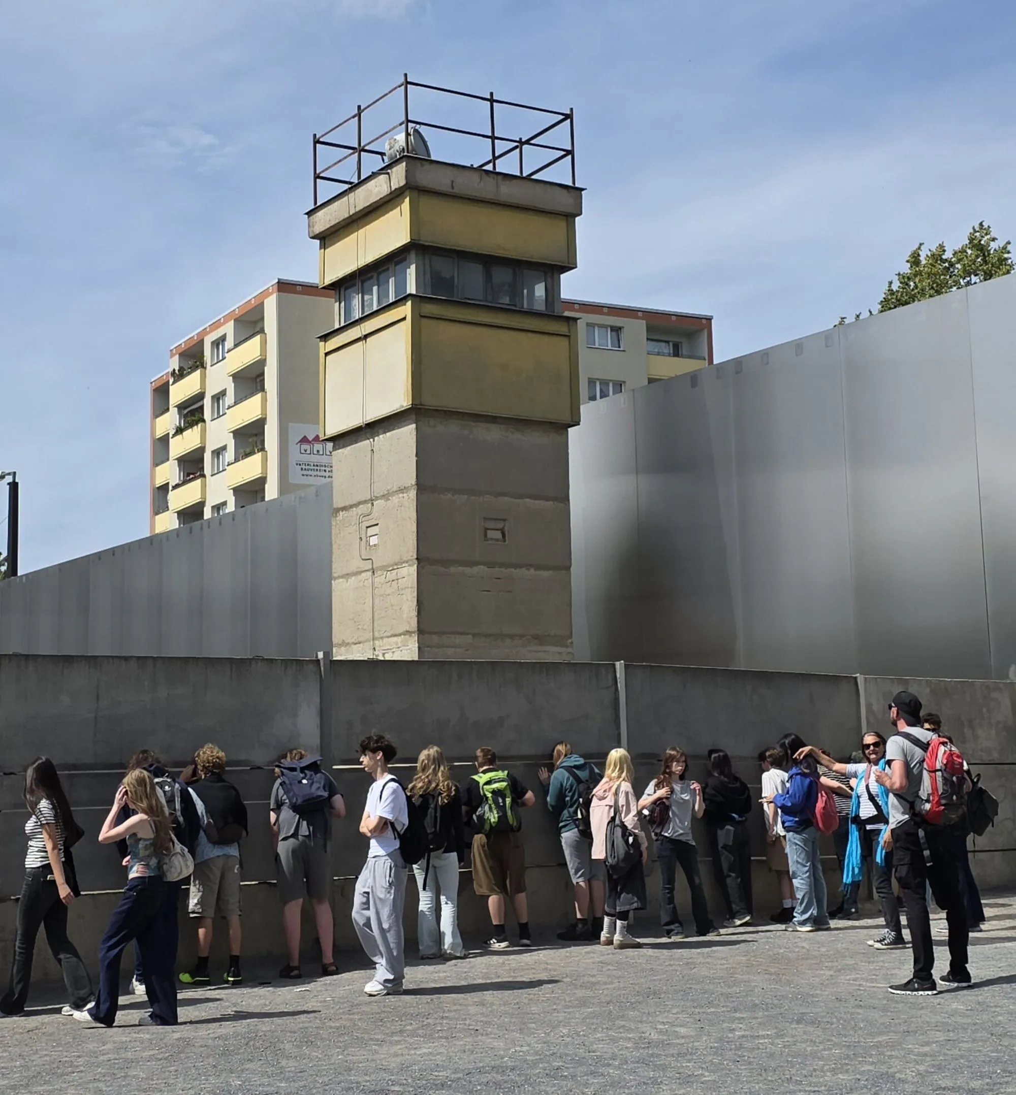 xhenryberlin az8