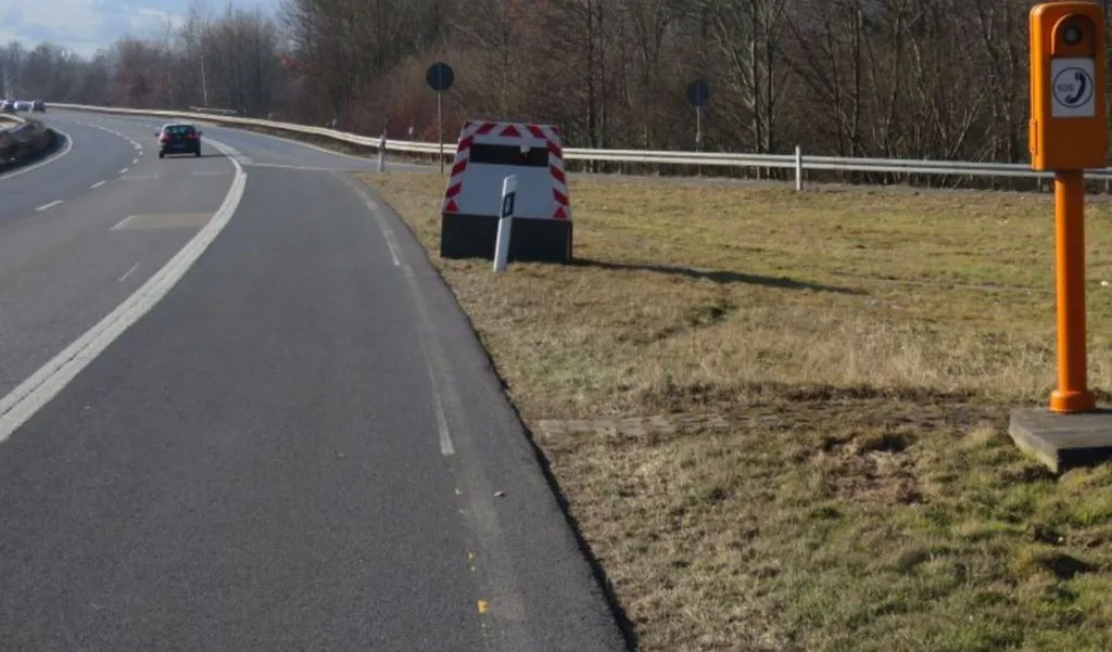 A66: Autobahn-Blitzer in Salmünster beschädigt