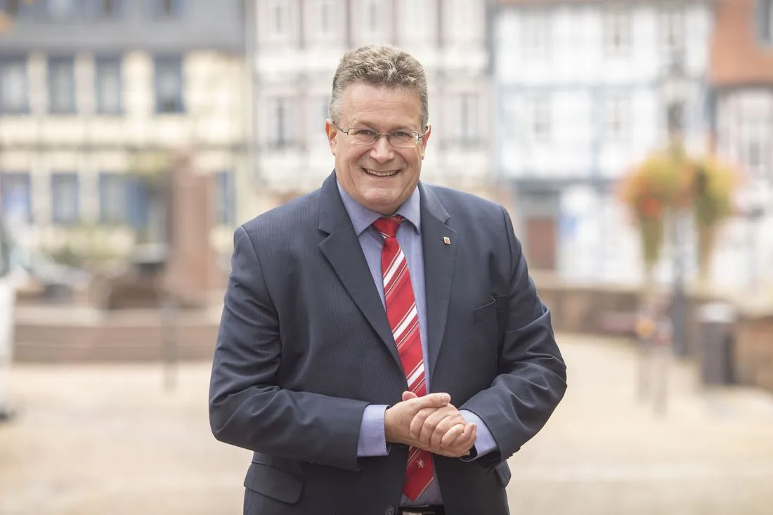 Michael Reul lädt zu digitaler Gesprächsrunde